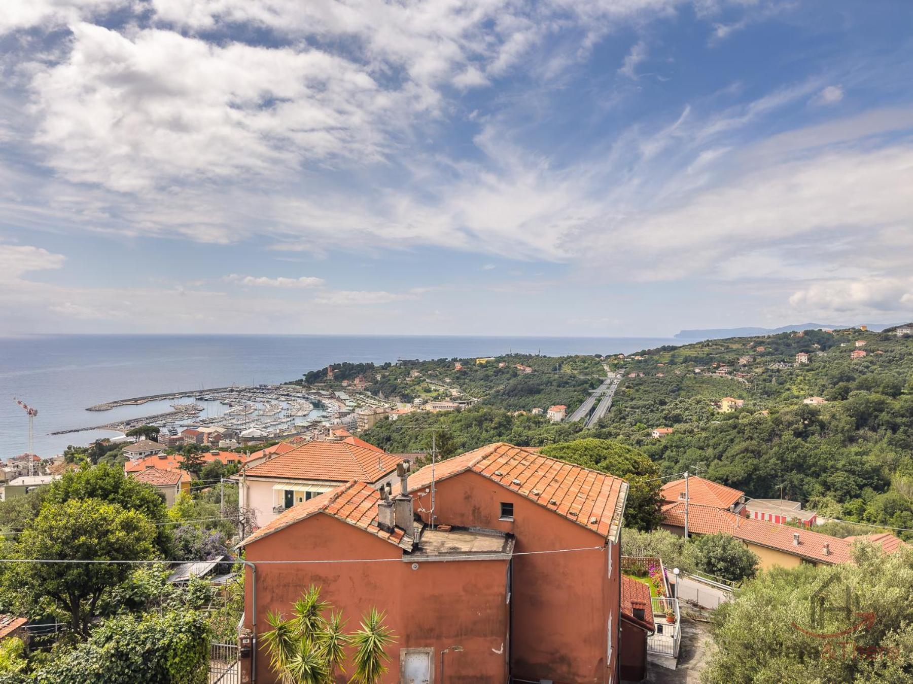 Garden & Sea View - Free Beach Access And Garage - Wifi Varazze Eksteriør billede